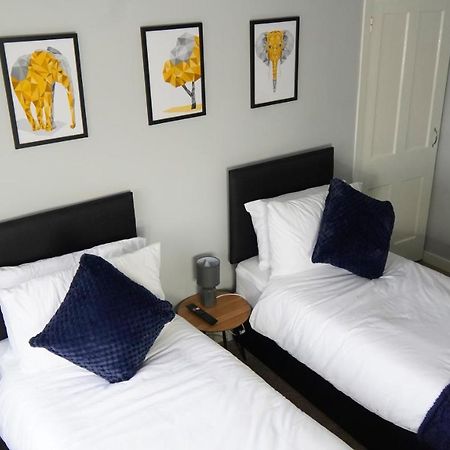 Portobello House - Four Bedroom House Perfect For Contractors - Sleeps 6 - Free Parking 울버햄프턴 외부 사진