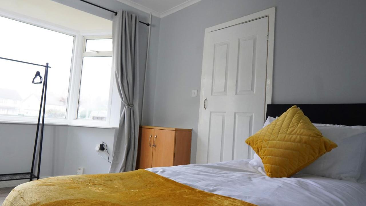 Portobello House - Four Bedroom House Perfect For Contractors - Sleeps 6 - Free Parking 울버햄프턴 외부 사진