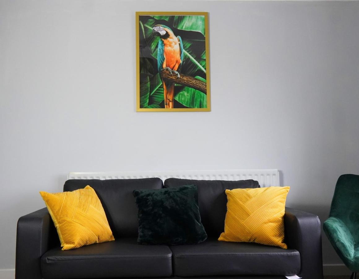 Portobello House - Four Bedroom House Perfect For Contractors - Sleeps 6 - Free Parking 울버햄프턴 외부 사진