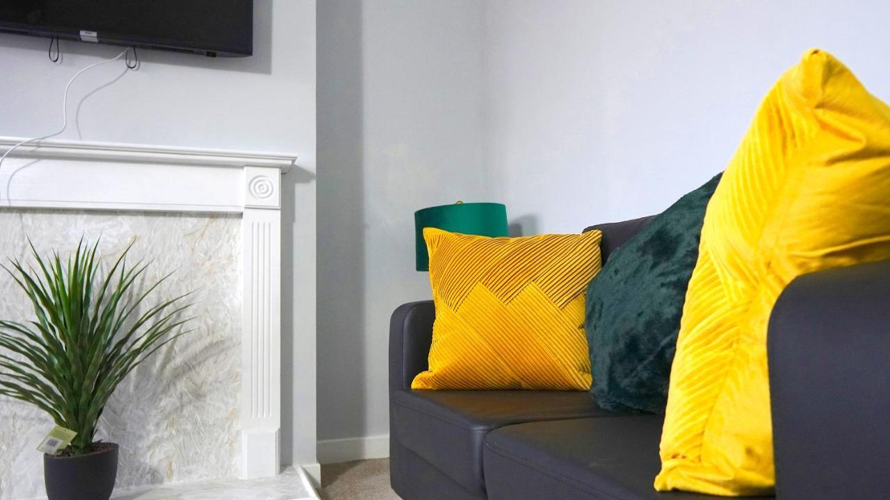 Portobello House - Four Bedroom House Perfect For Contractors - Sleeps 6 - Free Parking 울버햄프턴 외부 사진